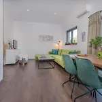Semesterbostad Shanti, A Luxurious And Modern Surrounded By Nature