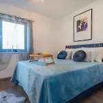 Shanti, A Luxurious And Modern Surrounded By Nature Semesterbostad Santalezi