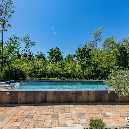 度假居 Shanti, A Luxurious And Modern Surrounded By Nature Santalezi